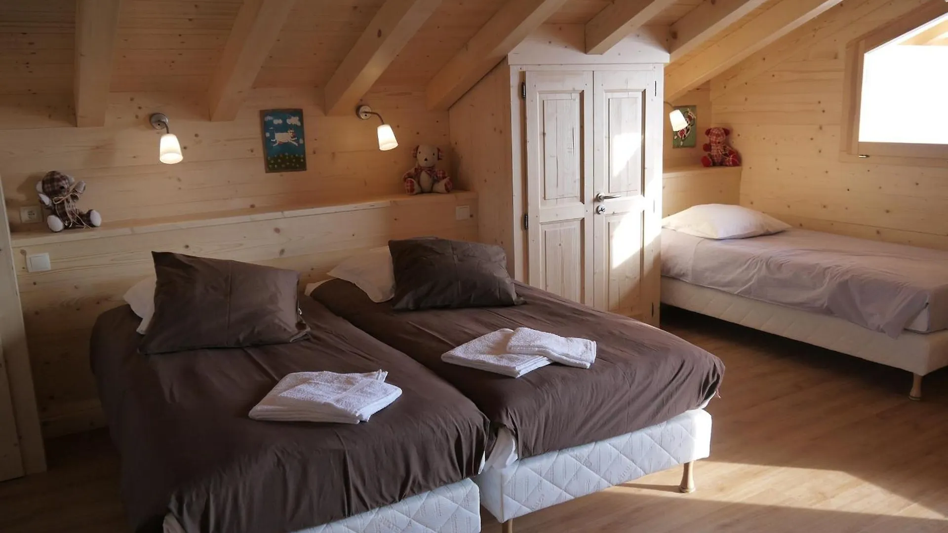 לה גראן-בורנו Chalet Spacieux Pour 10 Personnes Avec Parking Et Animaux Admis - Fr-1-467-71 לה גראן-בורנו